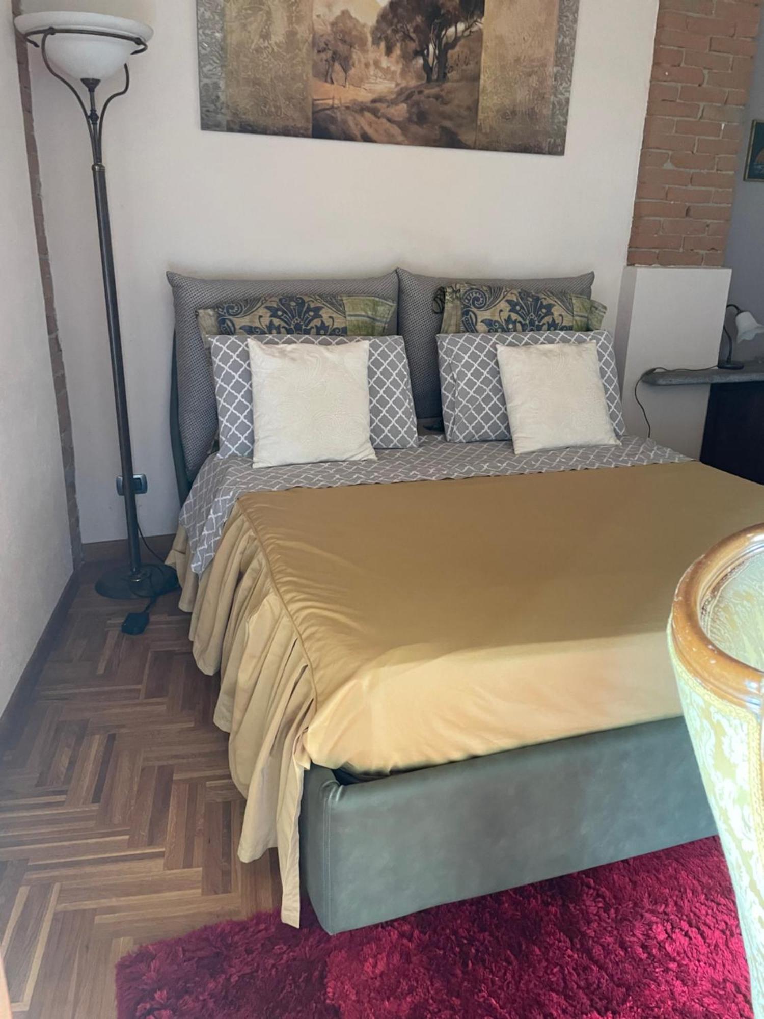 Cascina Baresane Bed & Breakfast อัลบา ภายนอก รูปภาพ