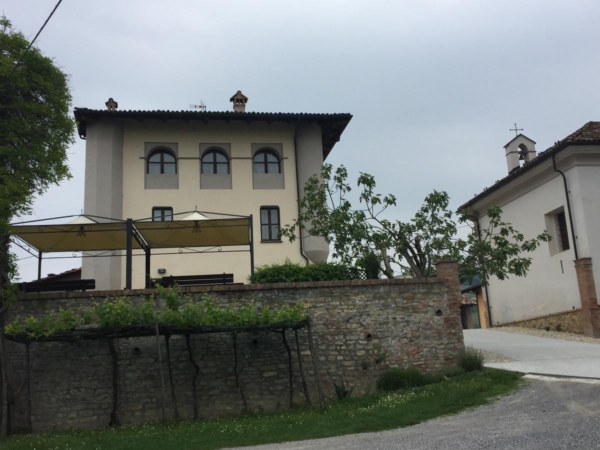 Cascina Baresane Bed & Breakfast อัลบา ภายนอก รูปภาพ