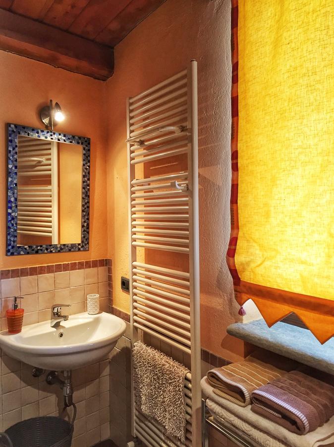Cascina Baresane Bed & Breakfast อัลบา ภายนอก รูปภาพ