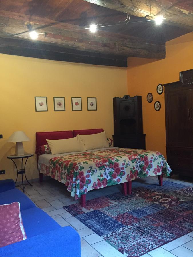 Cascina Baresane Bed & Breakfast อัลบา ภายนอก รูปภาพ