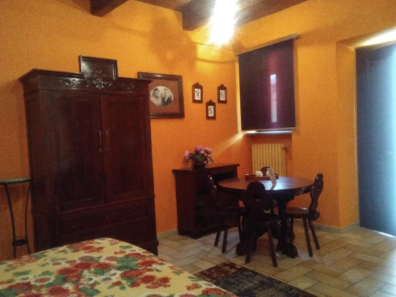 Cascina Baresane Bed & Breakfast อัลบา ภายนอก รูปภาพ